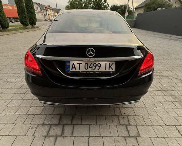 Черный Мерседес Ц-Класс, объемом двигателя 1.99 л и пробегом 98 тыс. км за 23999 $, фото 5 на Automoto.ua