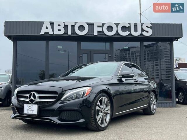 Черный Мерседес Ц-Класс, объемом двигателя 1.99 л и пробегом 119 тыс. км за 22490 $, фото 3 на Automoto.ua