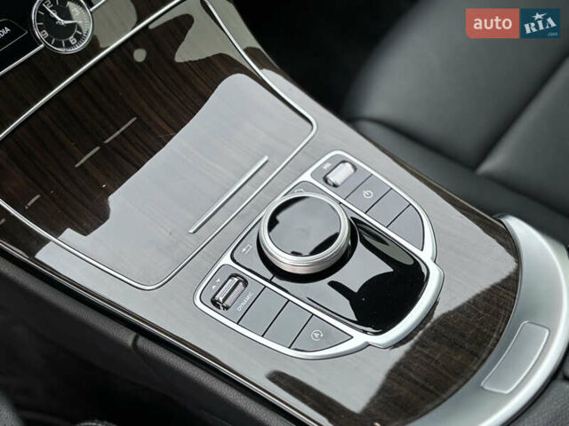 Чорний Мерседес Ц-Клас, об'ємом двигуна 2 л та пробігом 42 тис. км за 26900 $, фото 19 на Automoto.ua