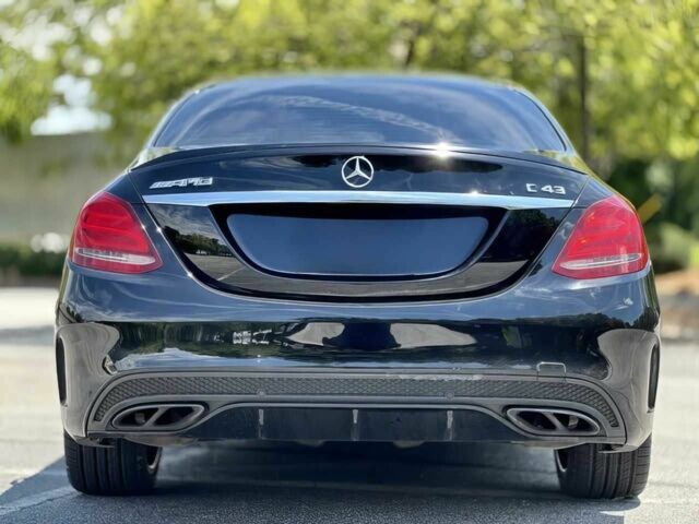 Чорний Мерседес Ц-Клас, об'ємом двигуна 3 л та пробігом 45 тис. км за 8000 $, фото 5 на Automoto.ua