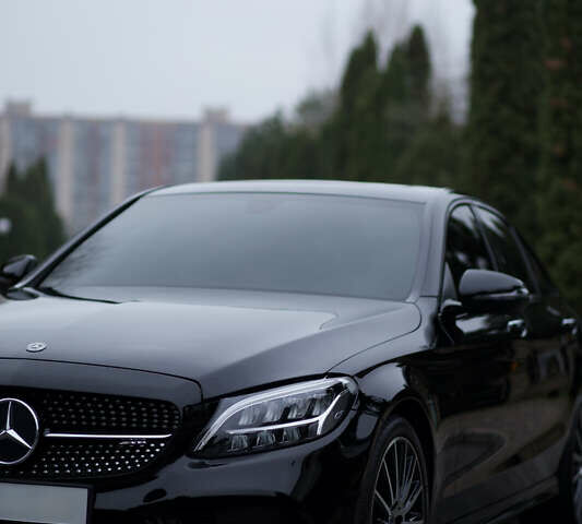 Чорний Мерседес Ц-Клас, об'ємом двигуна 1.99 л та пробігом 86 тис. км за 31500 $, фото 3 на Automoto.ua