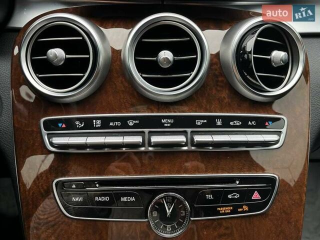 Черный Мерседес Ц-Класс, объемом двигателя 1.99 л и пробегом 119 тыс. км за 22490 $, фото 28 на Automoto.ua