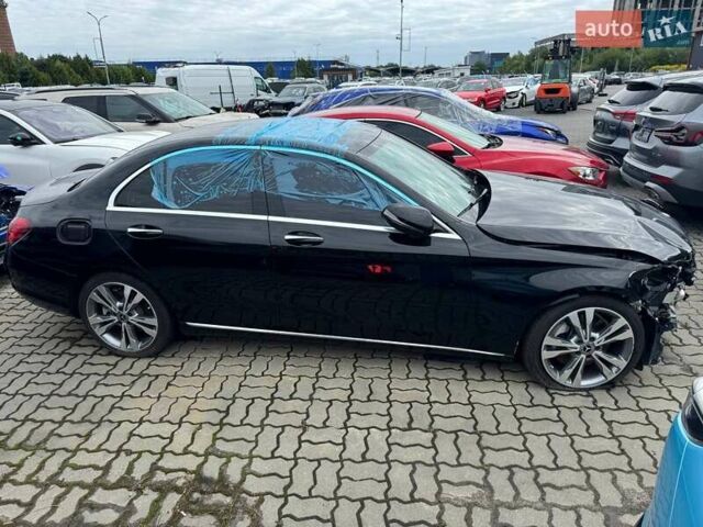 Черный Мерседес Ц-Класс, объемом двигателя 2 л и пробегом 80 тыс. км за 15950 $, фото 6 на Automoto.ua