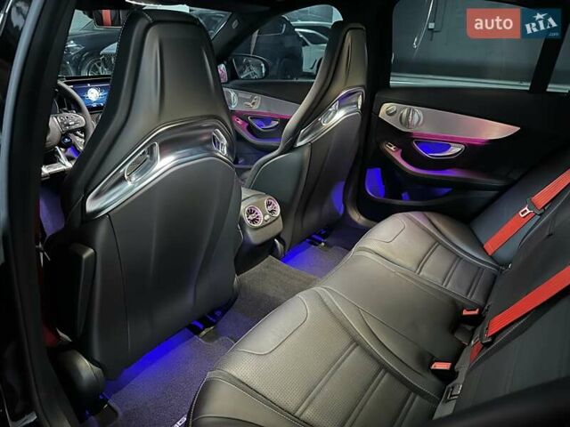 Чорний Мерседес Ц-Клас, об'ємом двигуна 3.98 л та пробігом 19 тис. км за 59500 $, фото 37 на Automoto.ua