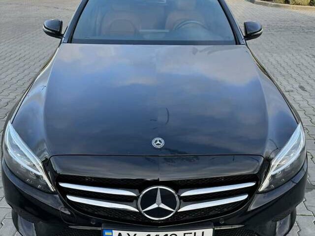 Чорний Мерседес Ц-Клас, об'ємом двигуна 1.6 л та пробігом 19 тис. км за 32000 $, фото 1 на Automoto.ua