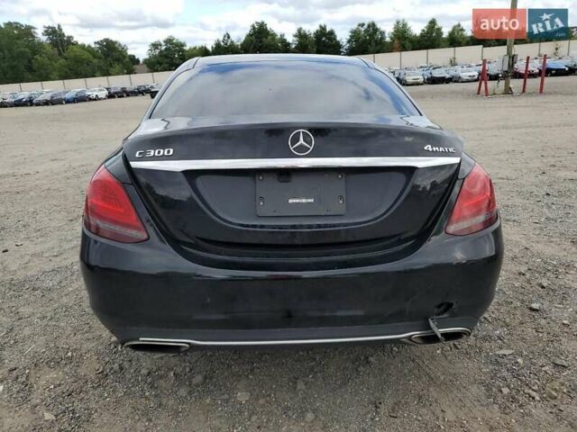 Черный Мерседес Ц-Класс, объемом двигателя 1.99 л и пробегом 85 тыс. км за 10999 $, фото 1 на Automoto.ua
