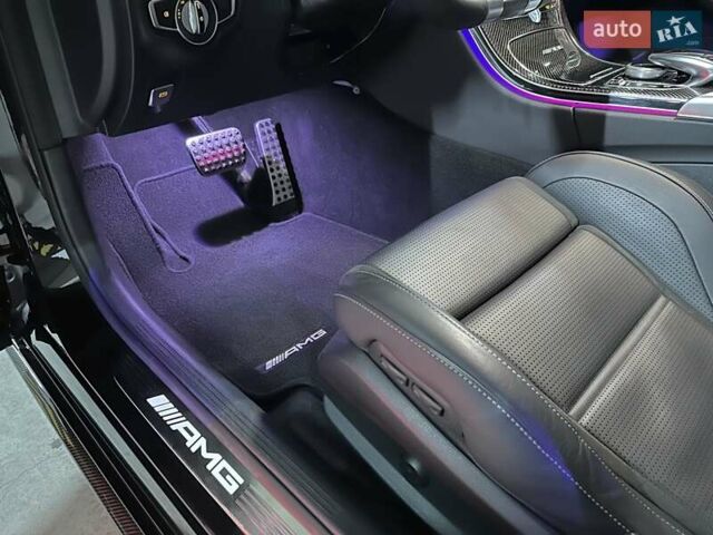 Чорний Мерседес Ц-Клас, об'ємом двигуна 3.98 л та пробігом 19 тис. км за 59500 $, фото 34 на Automoto.ua