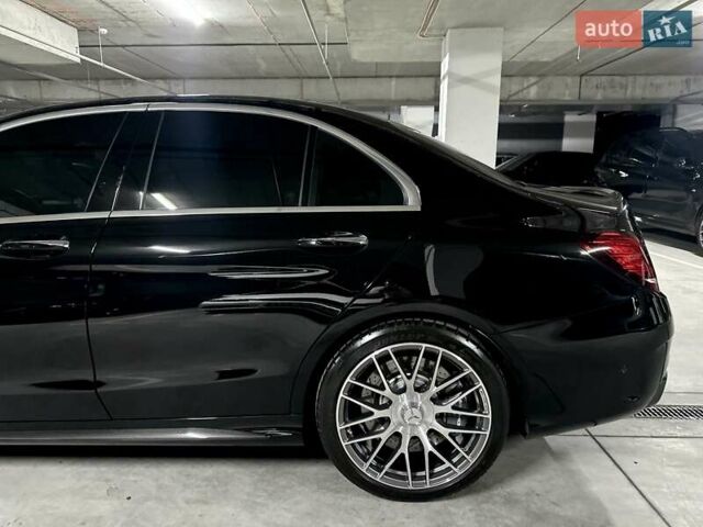 Черный Мерседес Ц-Класс, объемом двигателя 3.98 л и пробегом 19 тыс. км за 60000 $, фото 7 на Automoto.ua