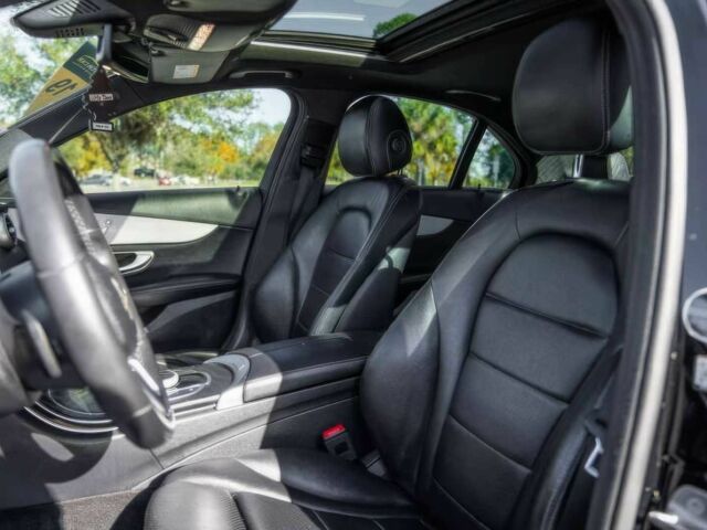 Черный Мерседес Ц-Класс, объемом двигателя 2 л и пробегом 42 тыс. км за 13000 $, фото 6 на Automoto.ua