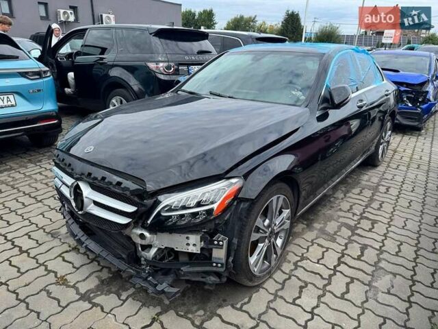 Черный Мерседес Ц-Класс, объемом двигателя 2 л и пробегом 80 тыс. км за 15950 $, фото 1 на Automoto.ua