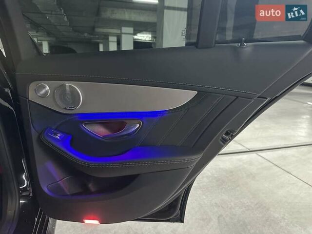 Чорний Мерседес Ц-Клас, об'ємом двигуна 3.98 л та пробігом 19 тис. км за 59500 $, фото 39 на Automoto.ua