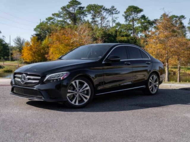 Черный Мерседес Ц-Класс, объемом двигателя 2 л и пробегом 42 тыс. км за 13000 $, фото 2 на Automoto.ua