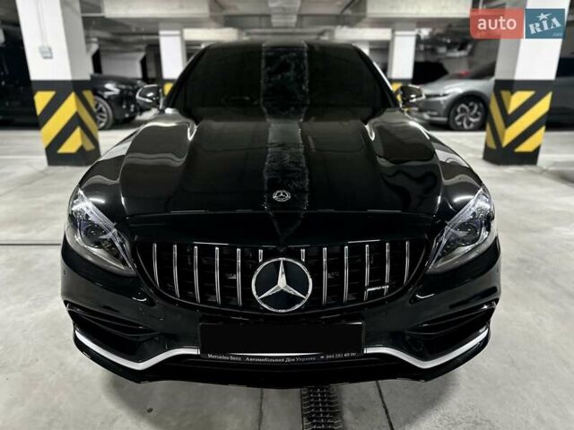 Черный Мерседес Ц-Класс, объемом двигателя 3.98 л и пробегом 19 тыс. км за 60000 $, фото 27 на Automoto.ua