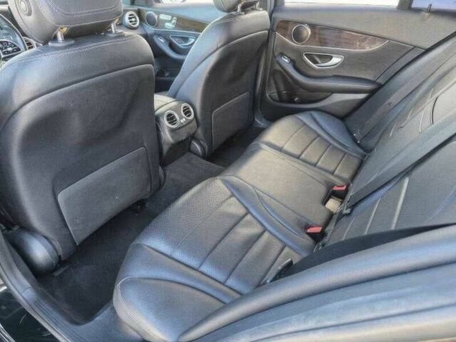 Черный Мерседес Ц-Класс, объемом двигателя 2 л и пробегом 67 тыс. км за 9500 $, фото 16 на Automoto.ua