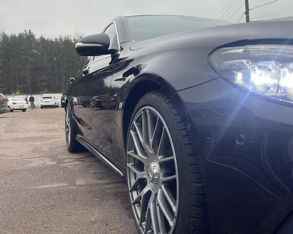 Черный Мерседес Ц-Класс, объемом двигателя 3.98 л и пробегом 61 тыс. км за 54000 $, фото 33 на Automoto.ua