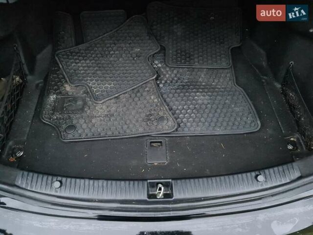 Черный Мерседес Ц-Класс, объемом двигателя 1.99 л и пробегом 85 тыс. км за 10999 $, фото 15 на Automoto.ua