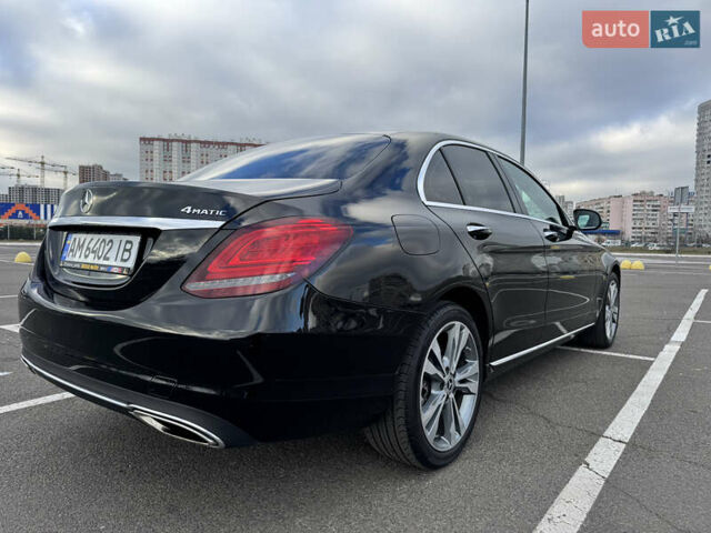 Черный Мерседес Ц-Класс, объемом двигателя 1.99 л и пробегом 68 тыс. км за 29900 $, фото 7 на Automoto.ua