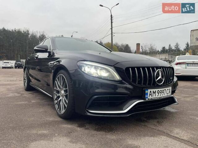 Черный Мерседес Ц-Класс, объемом двигателя 3.98 л и пробегом 61 тыс. км за 54000 $, фото 34 на Automoto.ua