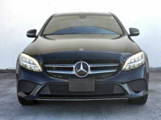 Черный Мерседес Ц-Класс, объемом двигателя 2 л и пробегом 67 тыс. км за 9500 $, фото 1 на Automoto.ua