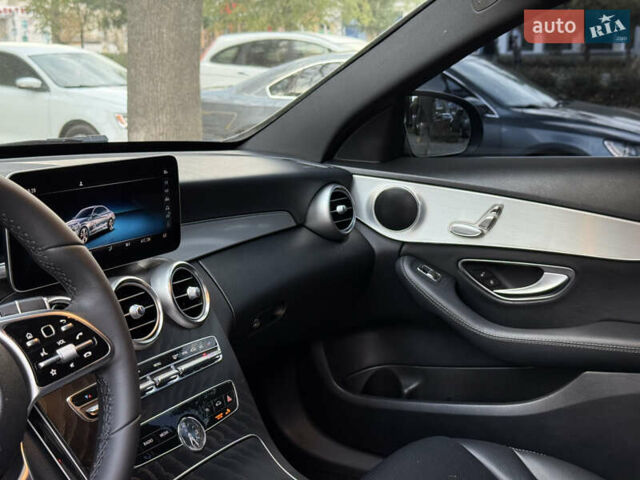 Черный Мерседес Ц-Класс, объемом двигателя 1.99 л и пробегом 120 тыс. км за 29999 $, фото 19 на Automoto.ua