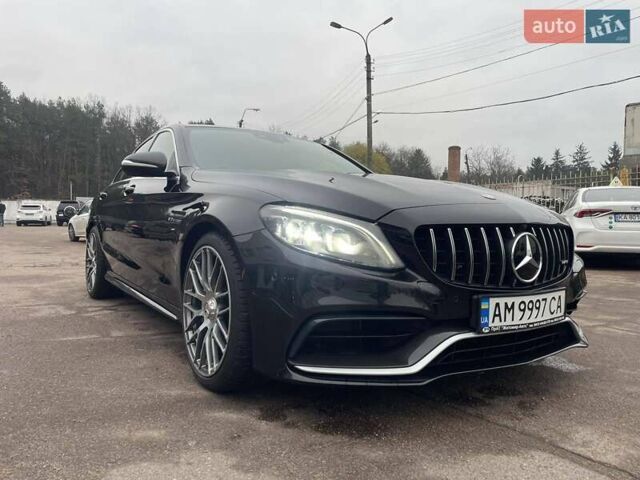Черный Мерседес Ц-Класс, объемом двигателя 3.98 л и пробегом 61 тыс. км за 54000 $, фото 38 на Automoto.ua