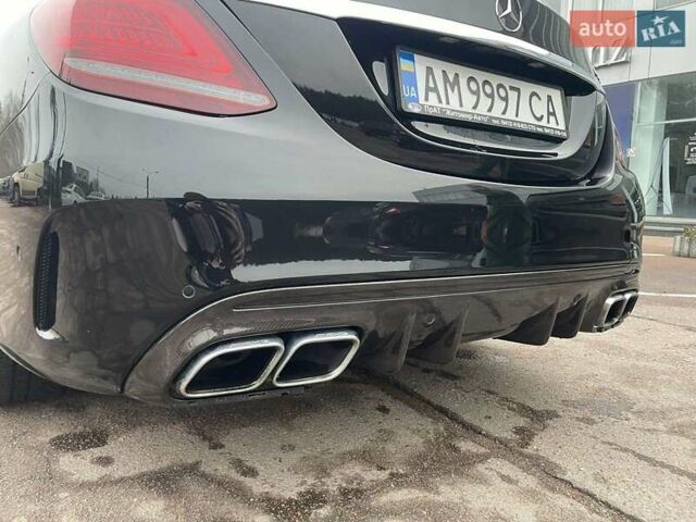 Черный Мерседес Ц-Класс, объемом двигателя 3.98 л и пробегом 61 тыс. км за 54000 $, фото 32 на Automoto.ua