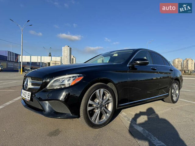 Черный Мерседес Ц-Класс, объемом двигателя 1.99 л и пробегом 68 тыс. км за 29900 $, фото 10 на Automoto.ua