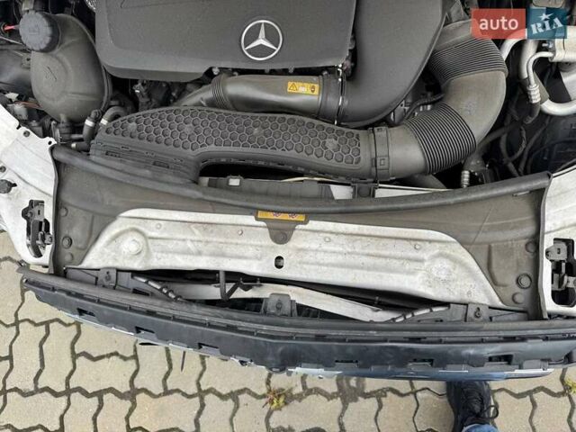 Чорний Мерседес Ц-Клас, об'ємом двигуна 2 л та пробігом 80 тис. км за 15300 $, фото 14 на Automoto.ua