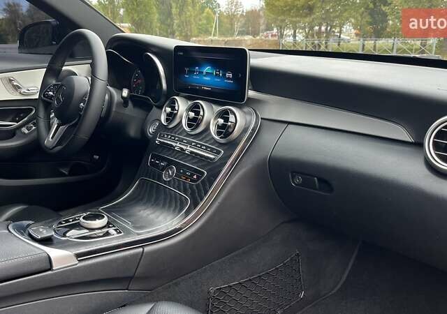 Чорний Мерседес Ц-Клас, об'ємом двигуна 1.99 л та пробігом 120 тис. км за 27990 $, фото 10 на Automoto.ua