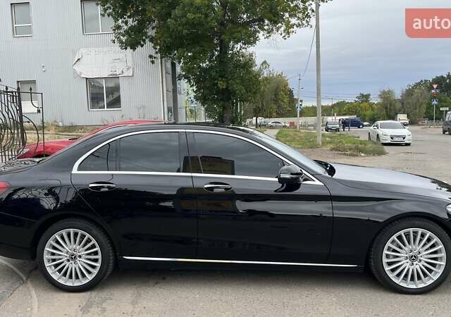 Чорний Мерседес Ц-Клас, об'ємом двигуна 1.99 л та пробігом 120 тис. км за 27990 $, фото 3 на Automoto.ua