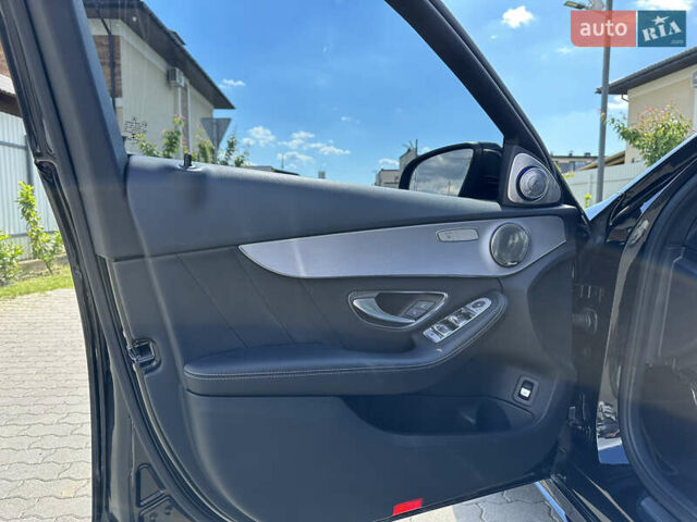 Черный Мерседес Ц-Класс, объемом двигателя 1.5 л и пробегом 54 тыс. км за 30000 $, фото 13 на Automoto.ua