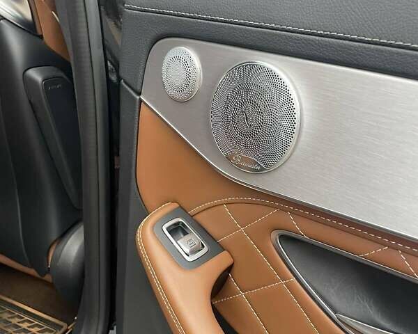 Черный Мерседес Ц-Класс, объемом двигателя 3.98 л и пробегом 61 тыс. км за 54000 $, фото 17 на Automoto.ua