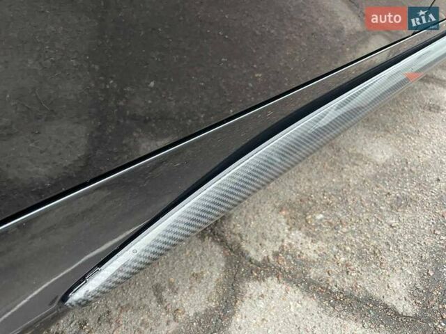 Черный Мерседес Ц-Класс, объемом двигателя 3.98 л и пробегом 61 тыс. км за 54000 $, фото 14 на Automoto.ua