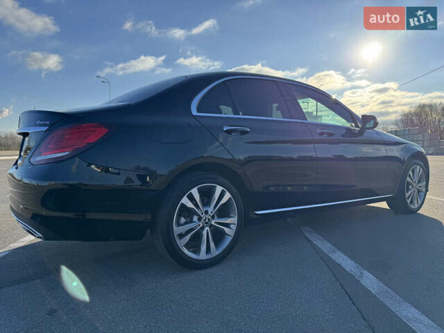 Черный Мерседес Ц-Класс, объемом двигателя 1.99 л и пробегом 68 тыс. км за 29900 $, фото 14 на Automoto.ua