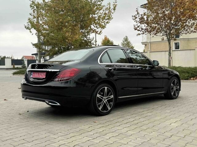 Черный Мерседес Ц-Класс, объемом двигателя 2.2 л и пробегом 75 тыс. км за 29500 $, фото 7 на Automoto.ua