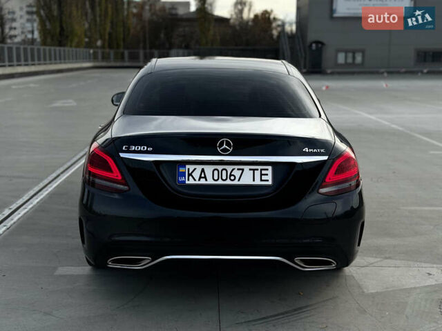 Черный Мерседес Ц-Класс, объемом двигателя 1.99 л и пробегом 48 тыс. км за 35000 $, фото 11 на Automoto.ua