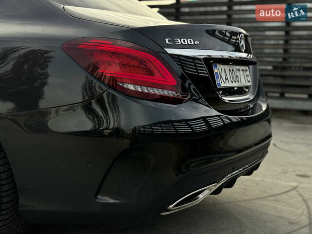 Черный Мерседес Ц-Класс, объемом двигателя 1.99 л и пробегом 48 тыс. км за 35000 $, фото 38 на Automoto.ua