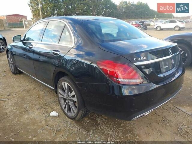 Черный Мерседес Ц-Класс, объемом двигателя 2 л и пробегом 166 тыс. км за 16000 $, фото 3 на Automoto.ua