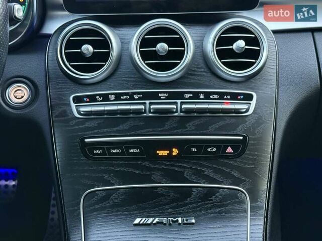 Черный Мерседес Ц-Класс, объемом двигателя 1.95 л и пробегом 104 тыс. км за 29999 $, фото 31 на Automoto.ua