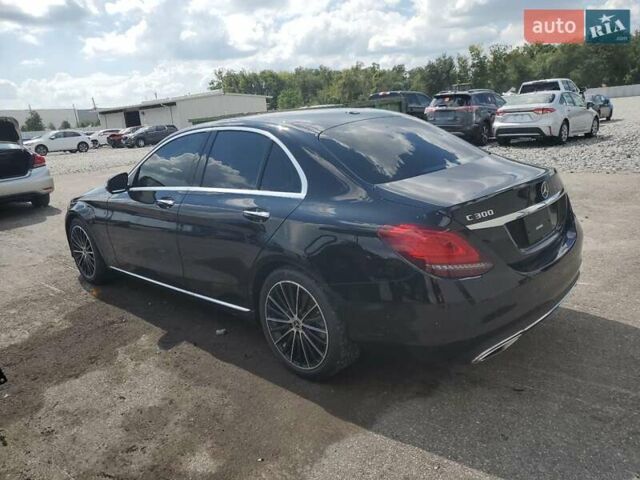 Черный Мерседес Ц-Класс, объемом двигателя 1.99 л и пробегом 72 тыс. км за 10300 $, фото 1 на Automoto.ua