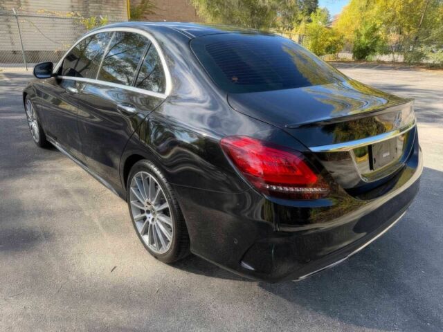 Черный Мерседес Ц-Класс, объемом двигателя 2 л и пробегом 46 тыс. км за 8000 $, фото 4 на Automoto.ua