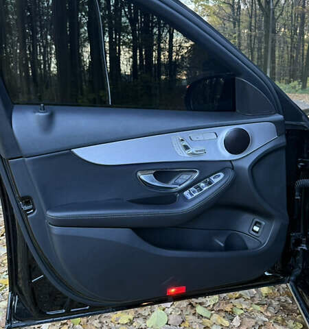 Черный Мерседес Ц-Класс, объемом двигателя 1.95 л и пробегом 67 тыс. км за 32800 $, фото 52 на Automoto.ua