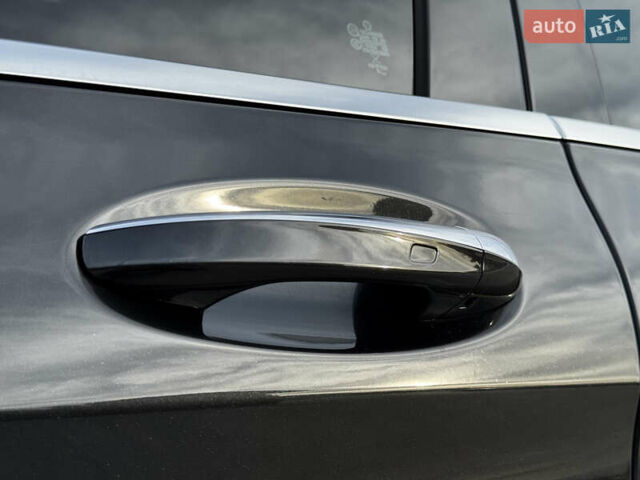 Черный Мерседес Ц-Класс, объемом двигателя 1.99 л и пробегом 48 тыс. км за 35000 $, фото 30 на Automoto.ua