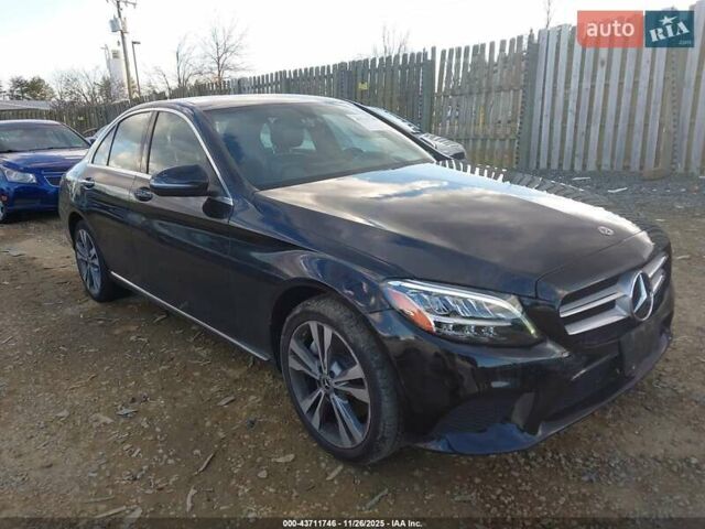 Черный Мерседес Ц-Класс, объемом двигателя 2 л и пробегом 166 тыс. км за 16000 $, фото 1 на Automoto.ua