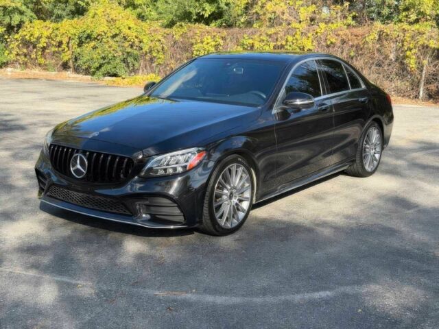 Черный Мерседес Ц-Класс, объемом двигателя 2 л и пробегом 46 тыс. км за 8000 $, фото 2 на Automoto.ua