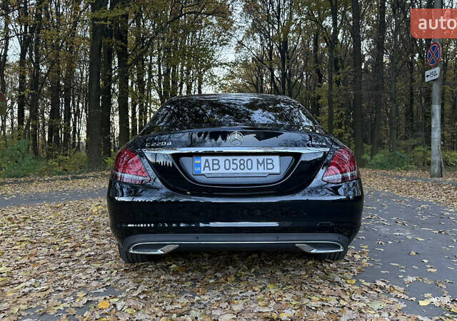 Черный Мерседес Ц-Класс, объемом двигателя 1.95 л и пробегом 67 тыс. км за 32800 $, фото 16 на Automoto.ua