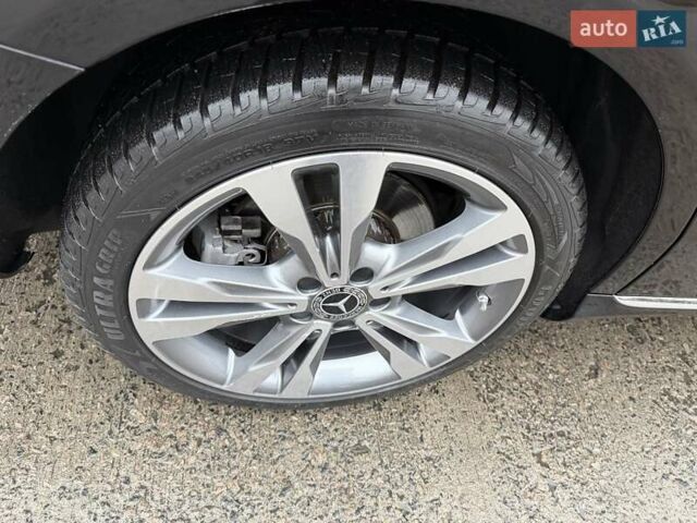 Черный Мерседес Ц-Класс, объемом двигателя 1.95 л и пробегом 70 тыс. км за 33500 $, фото 30 на Automoto.ua