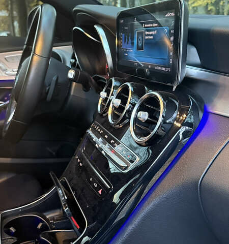 Черный Мерседес Ц-Класс, объемом двигателя 1.95 л и пробегом 67 тыс. км за 32800 $, фото 49 на Automoto.ua