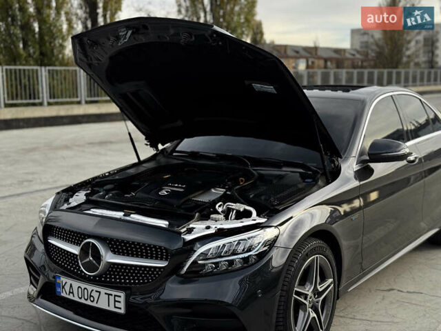 Черный Мерседес Ц-Класс, объемом двигателя 1.99 л и пробегом 48 тыс. км за 35000 $, фото 31 на Automoto.ua