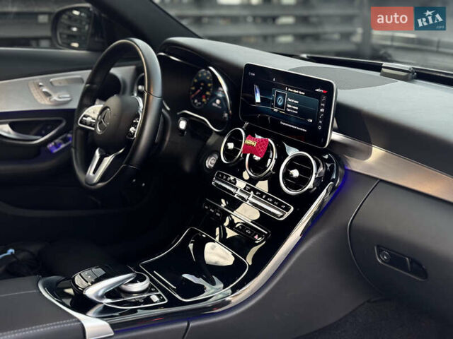 Черный Мерседес Ц-Класс, объемом двигателя 1.99 л и пробегом 48 тыс. км за 35000 $, фото 68 на Automoto.ua